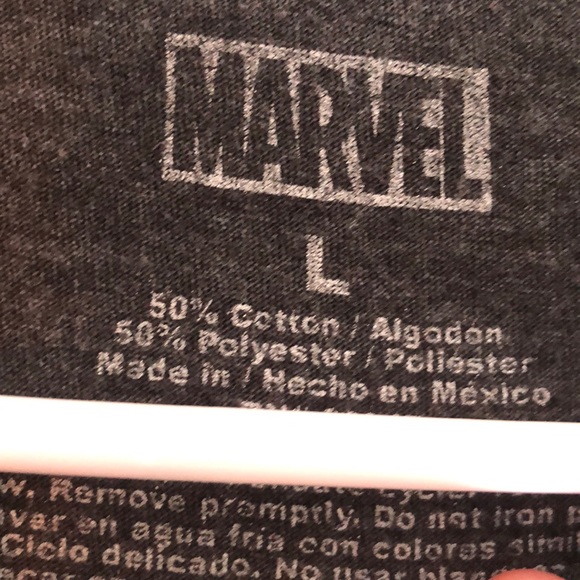 Deadpool Shirt - Picture 2 of 2